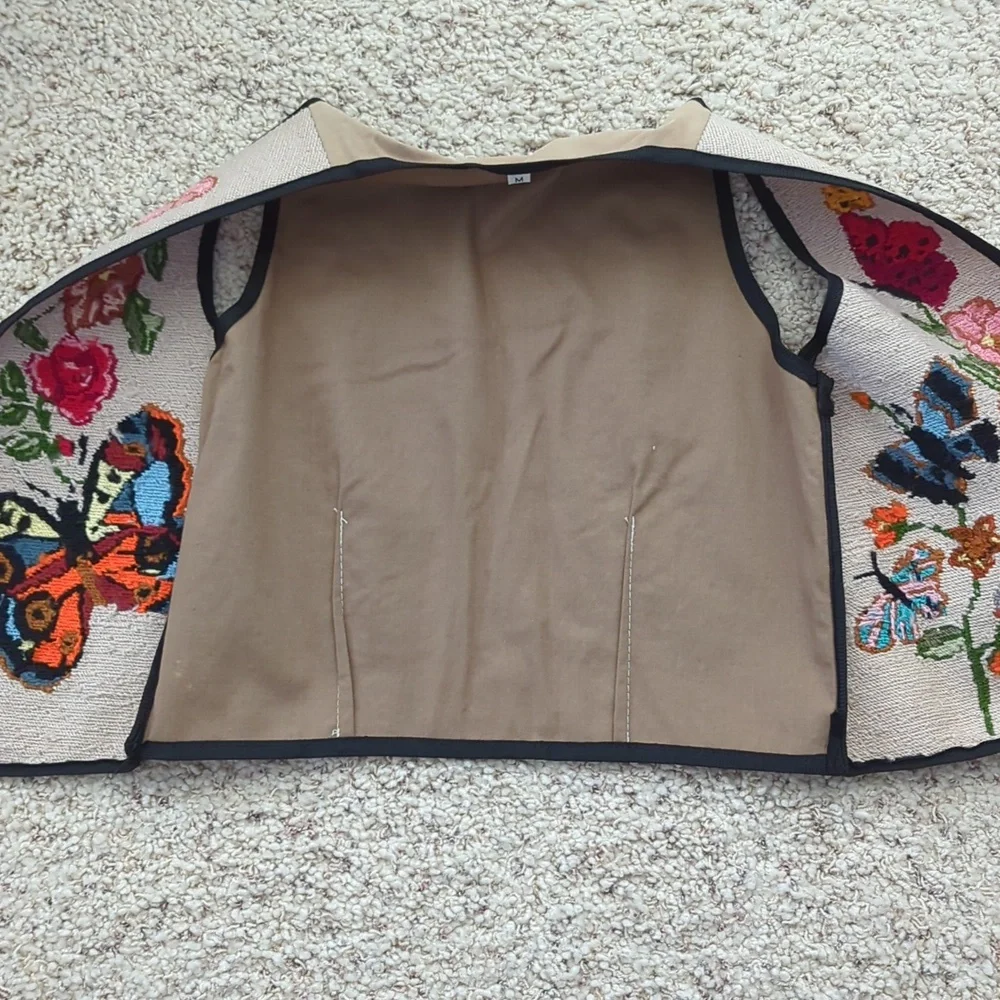Vintage Floral Needlepoint Vest - Picture 7 of 9